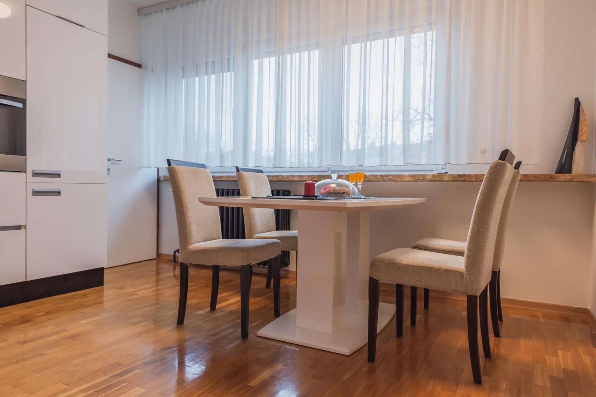 Apartment Check In Zagreb Maksimir-Free Parking Kültér fotó