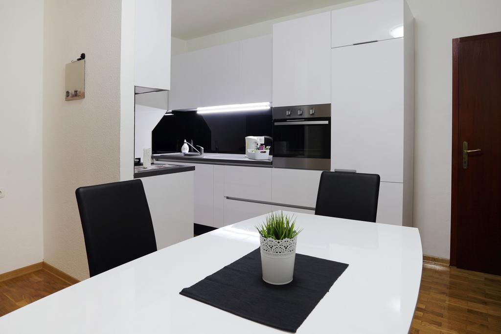 Apartment Check In Zagreb Maksimir-Free Parking Kültér fotó
